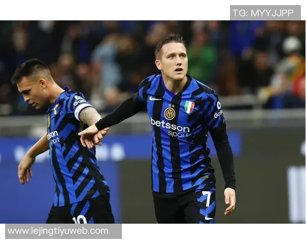 国米官方公布11月最佳球员候选名单劳塔罗迪马尔科博尼泽林斯基争夺荣誉