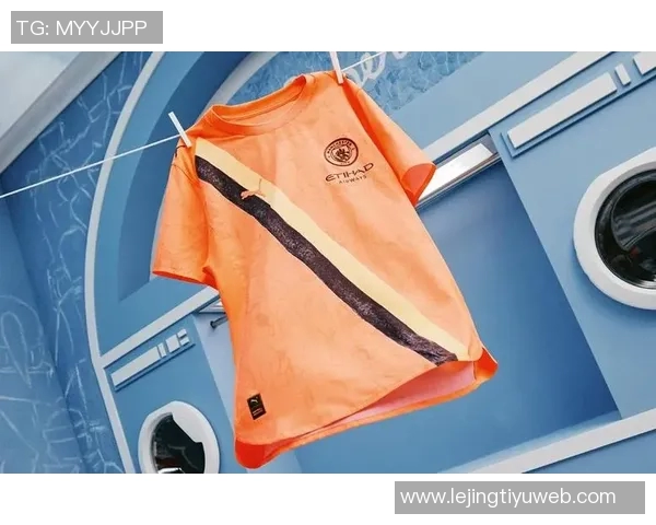 曼城推出马年特别球衣设计米色主调融入中国水墨艺术元素