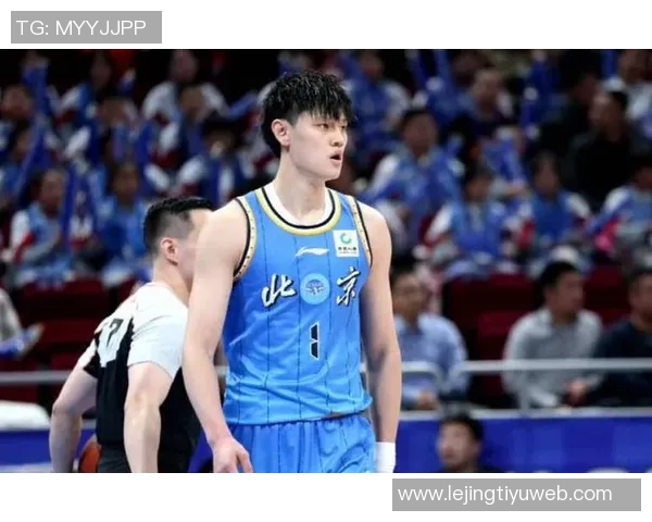 媒体人谈曾凡博选择大学的重要性认为其决策过于急躁 媒体人谈曾凡博选择大学的重要性认为其决策过于急躁