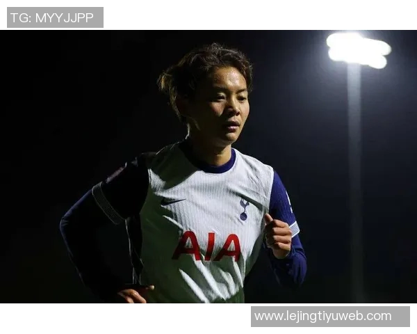 王霜感谢球迷现场支持期待胜利带来狂欢时刻