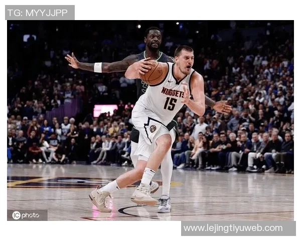 约基奇全能表现难掩遗憾22投12中三分五中二空砍29分7篮板14助攻3抢断