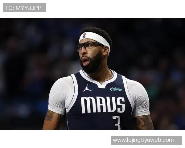 浓眉半场表现抢眼高效得分15分7篮板还命中一记三分球 浓眉半场表现抢眼高效得分15分7篮板还命中一记三分球