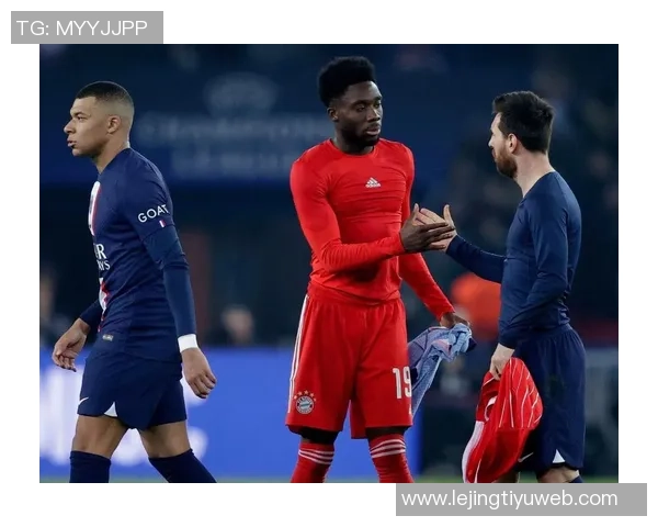 穆西亚拉首次恢复有球训练戴维斯即将回归合练状态 穆西亚拉首次恢复有球训练戴维斯即将回归合练状态